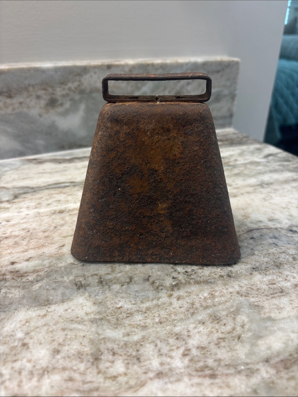 Rustic Brown Cowbell with Handle - Home Kitchen Accent